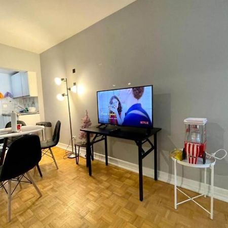 Affordable Cuttie 4 Persons 2 Beds In Downtown Apartman Montréal Kültér fotó