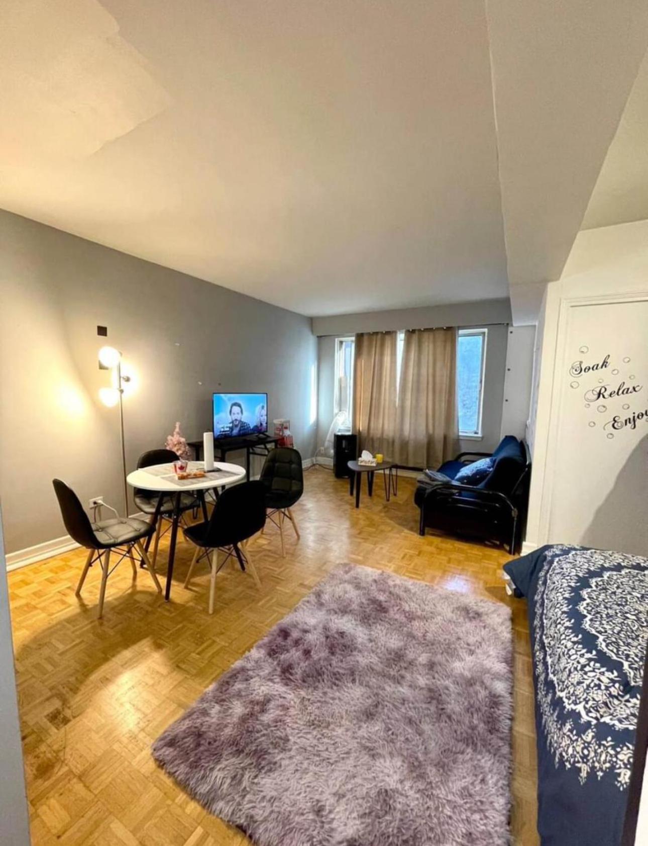 Affordable Cuttie 4 Persons 2 Beds In Downtown Apartman Montréal Kültér fotó